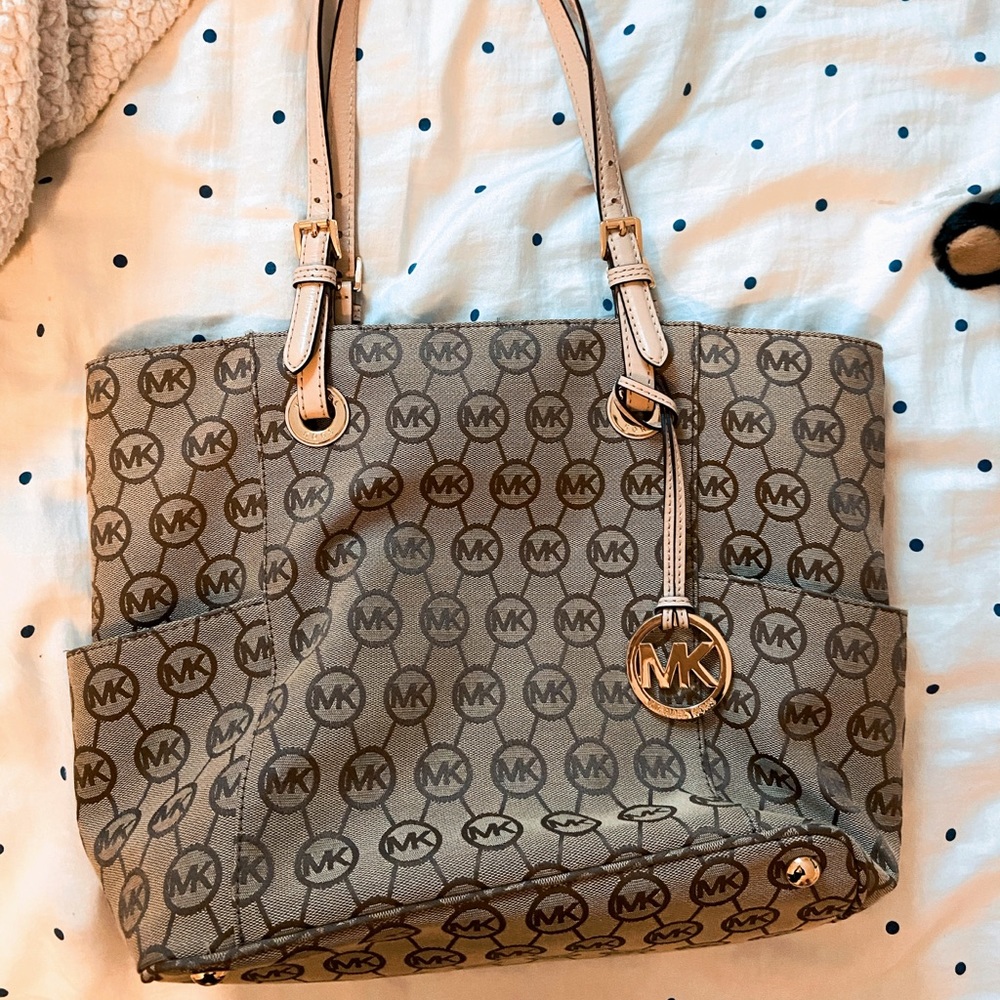 NWOT MK Michael Kors Large Purse